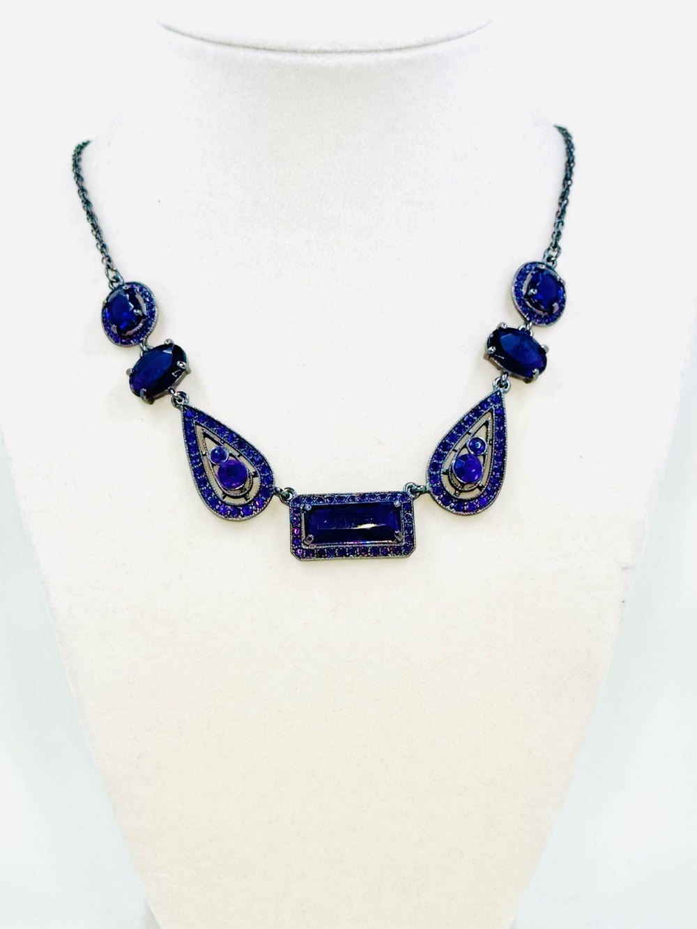Vintage Inspired Gunmetal Tone Necklace with Dark Purple Rhinestones 16”